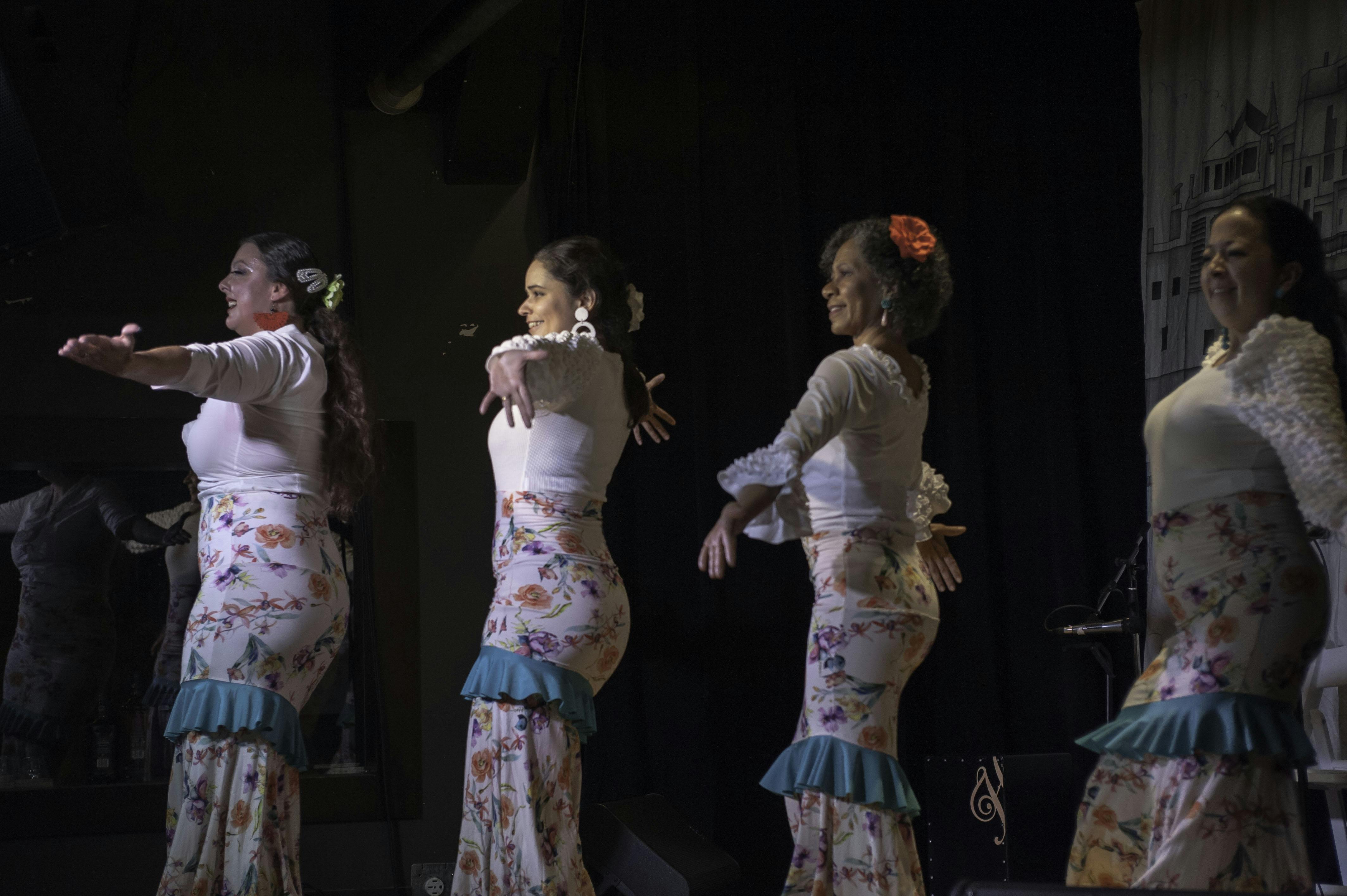 Las Mujeronas