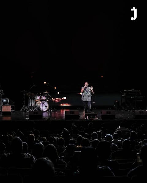 JAYR Live in VICTORIA 